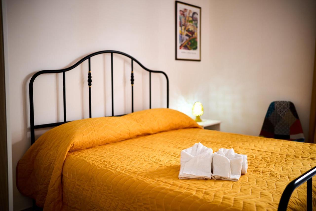 Mercede Rooms Palermo Exteriör bild